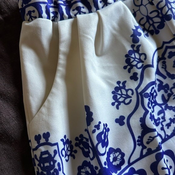 Blue and White Patterned Two-Piece Set - Picture 5 of 6